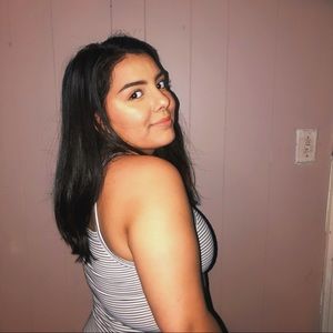 Meet your Posher, Monique